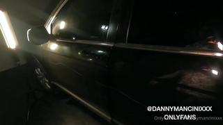 Danny Mancini se masturbando no carro